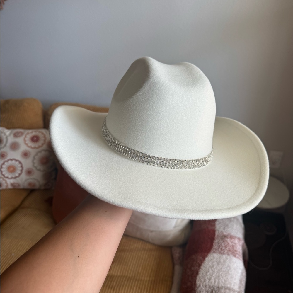 C.C White and Silver Cowboy Hat Classic Western Style